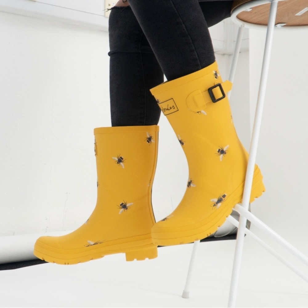COPY - NWT Joules bees Rain Boot SZ7, 9